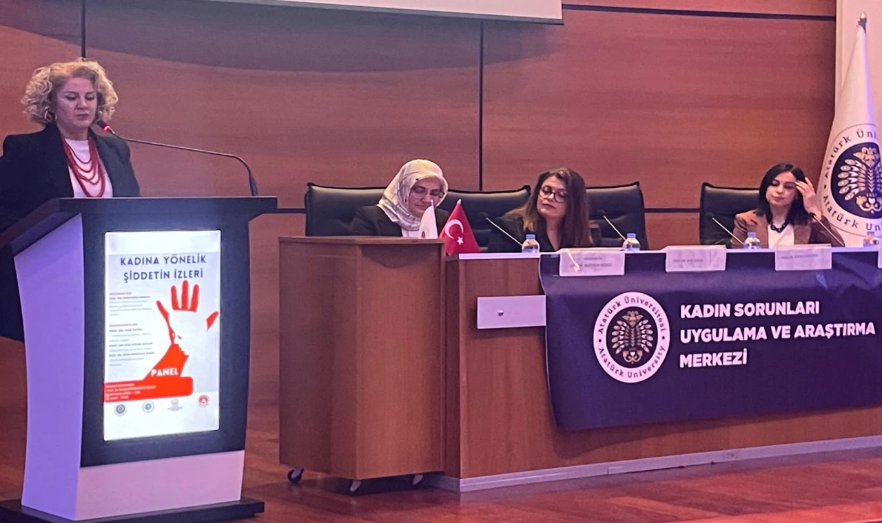 Erzurum’da ”Kadına Yönelik Şiddetin İzleri” paneli