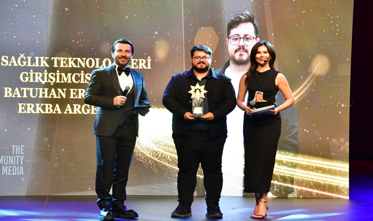 Gebze Bilişim Vadisi’ndeki ’Erkba’ya Kristal Çam Ödülü