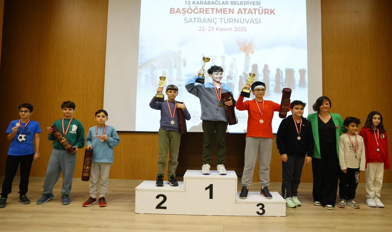 Geleceğin satranççıları Karabağlar’da buluştu