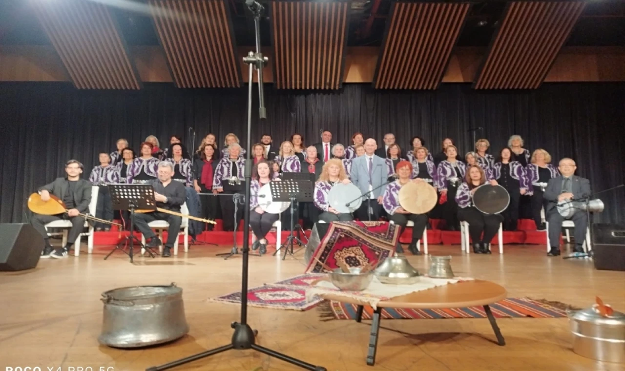 Gençleşen Türküler’den muhteşem 15. yıl konseri