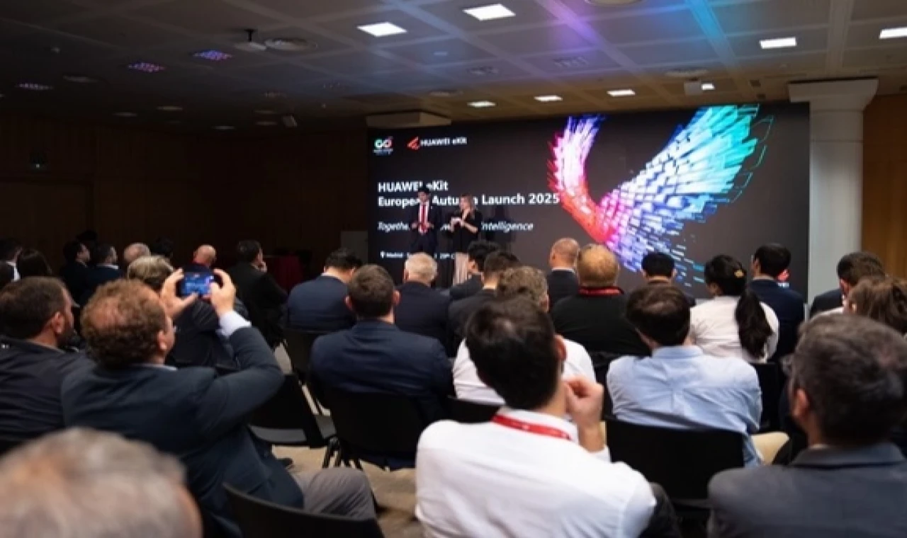 Huawei, dijital dönüşümü hızlandırmak için KOBİ’lere ’4+10+N’ zeka çözümleri sunuyor