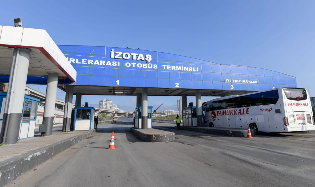 İzmir Otogarı’nda haciz işlemi başlatıldı