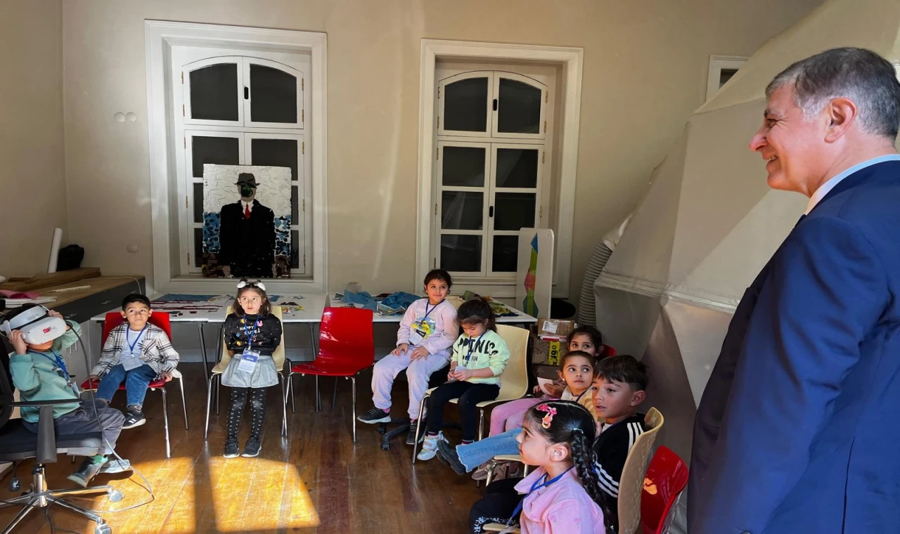 İzmir’de Başkan Tugay’dan çocuklara: ’’Her şey sizin için’’