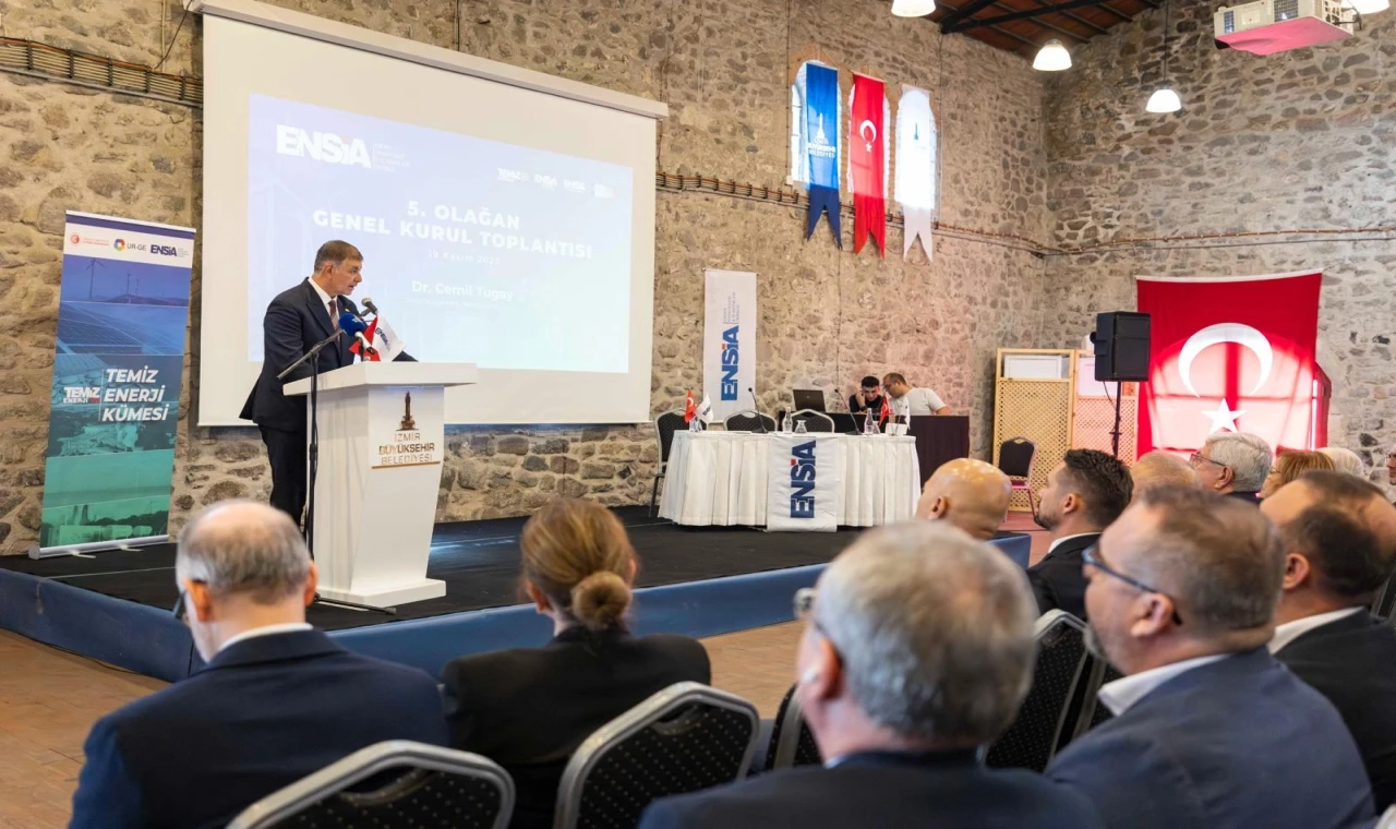 İzmir’de Başkan Tugay’dan sanayicilere yeşil dönüşüm çağrısı