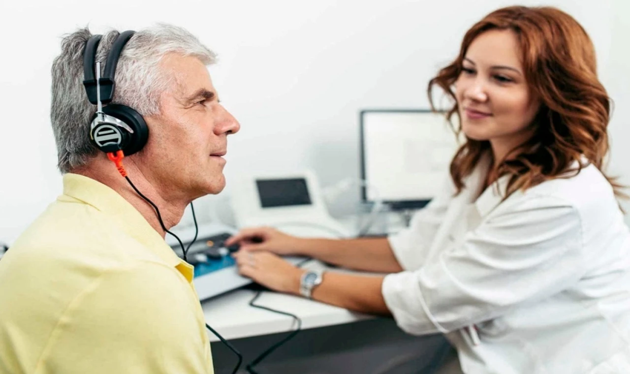 İzmit Belediyesi’nden ücretsiz işitme testi hizmeti