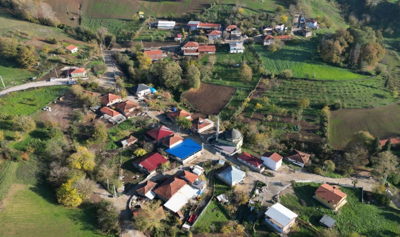 İzmit Orhaniye’de bozulan yollara bakım