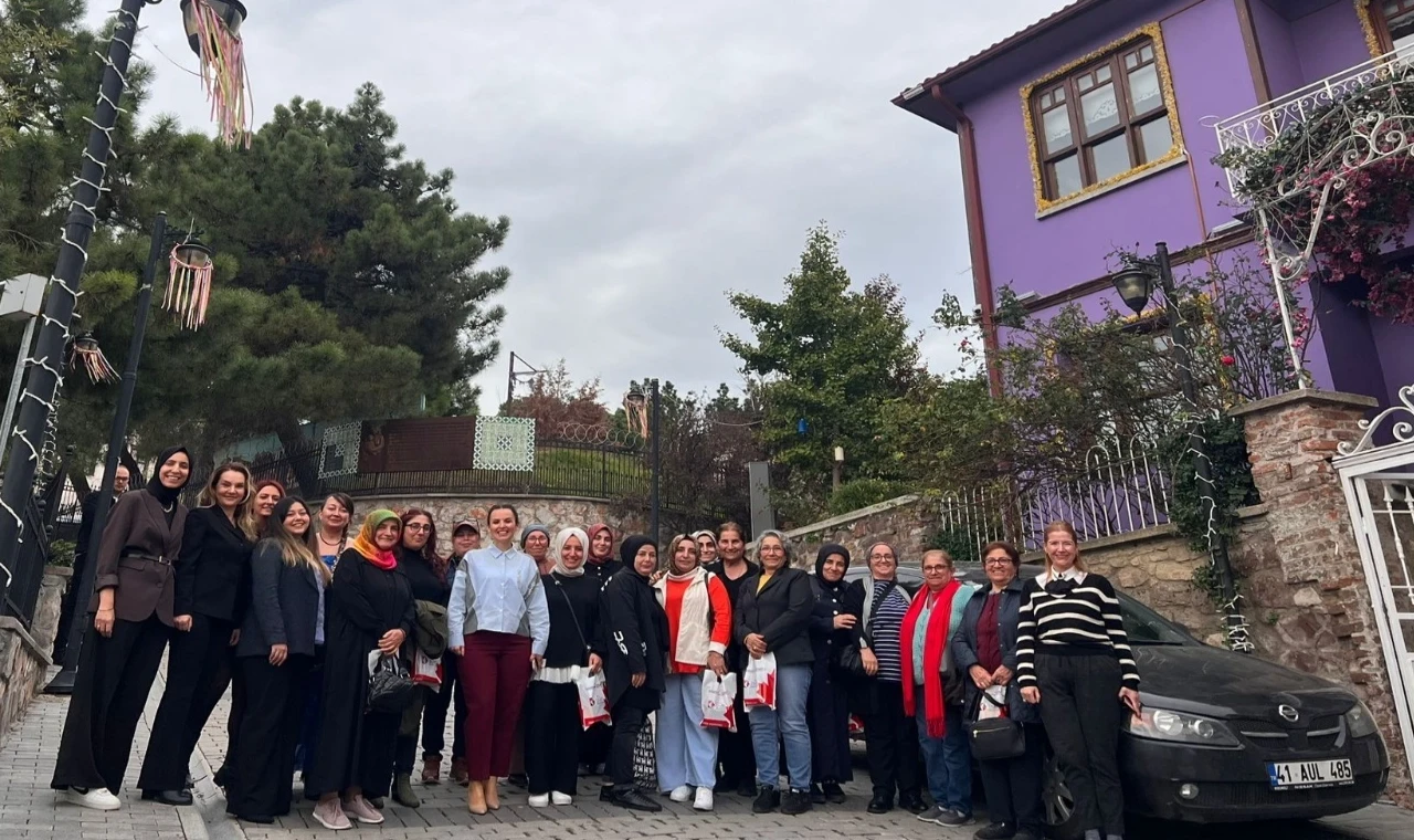 İzmit’te ’Kadın Kadına Konak Buluşmaları’ sürüyor