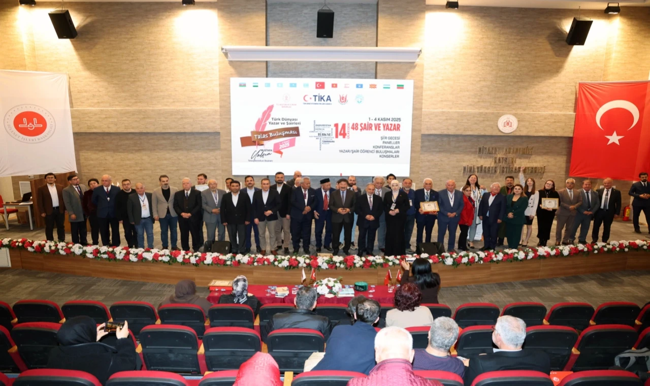 Kayseri Talas’ta şiir ve kardeşliğin gecesi