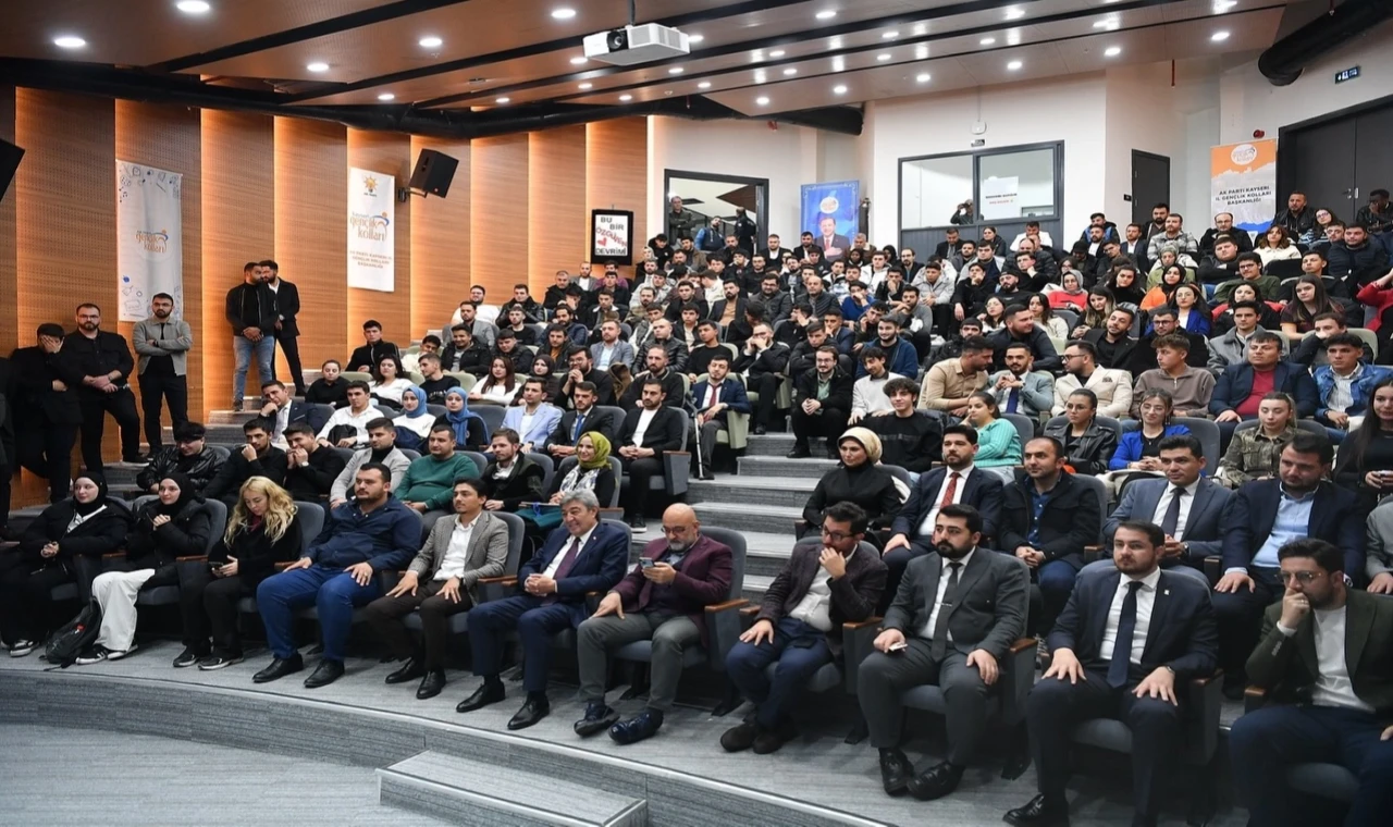 Kayserili gençlerle ’gelecek’ buluşması