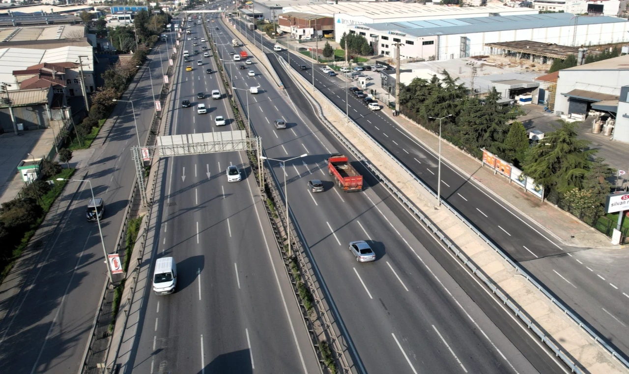 Kocaeli Gebze Beylikbağı’na yeni katılım şeridi hizmete alındı