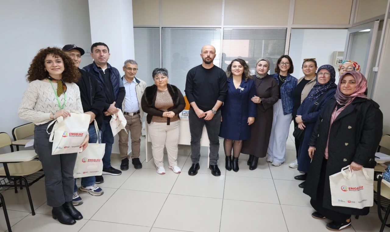 Kocaeli İzmit’te “Engelsiz Ebeveyn Akademisi”