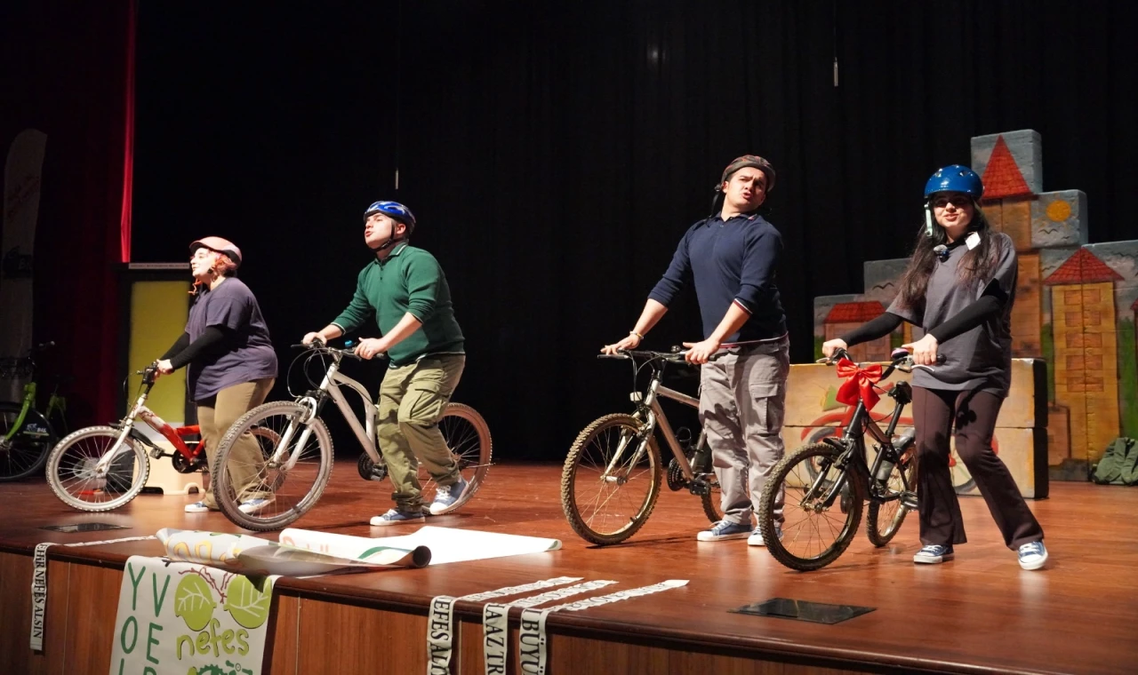 Kocaeli’de çocuklara bisiklet ve güvenli ulaşım farkındalığı