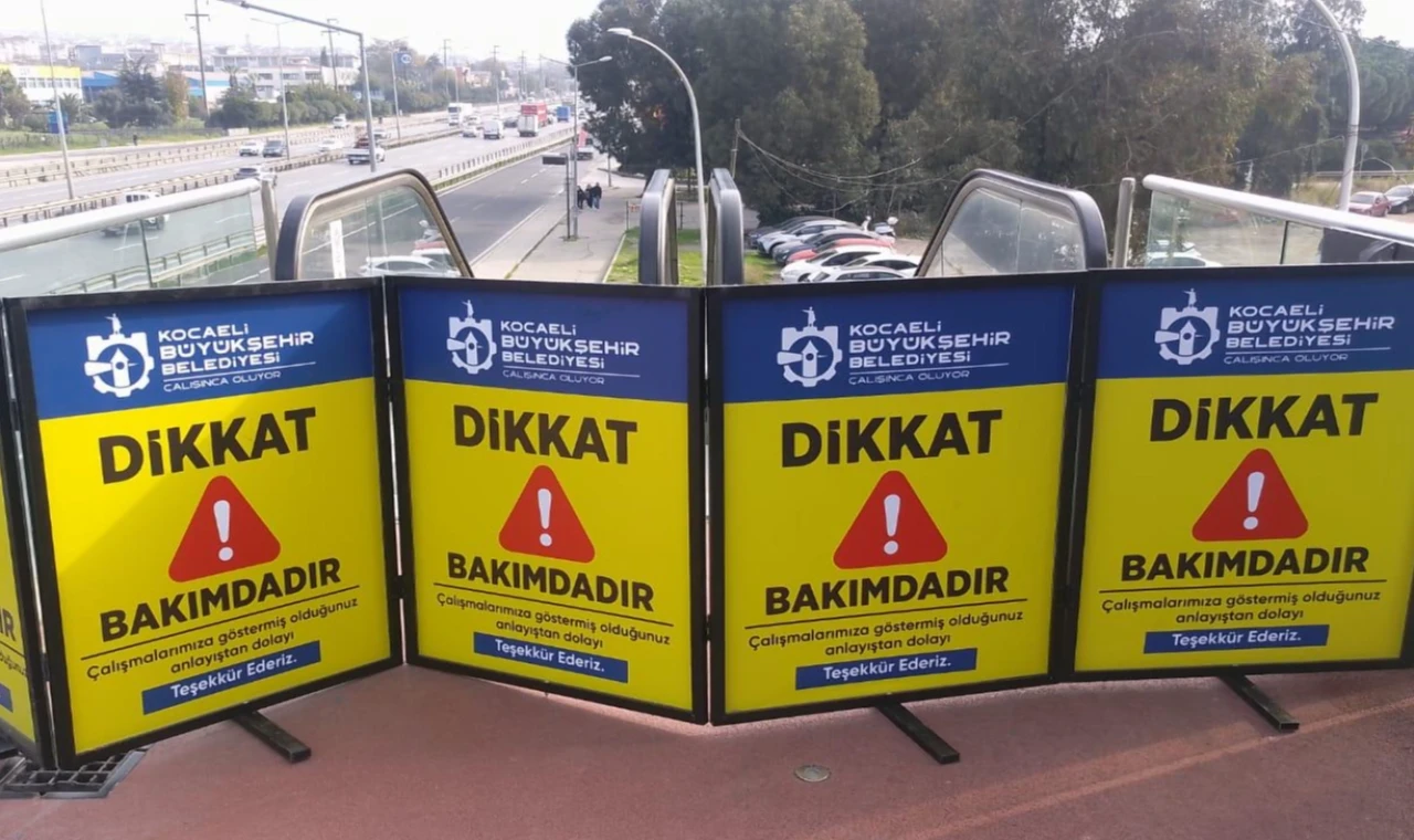 Kocaeli’de yürüyen merdivenlere Kasım ayı bakımı başladı