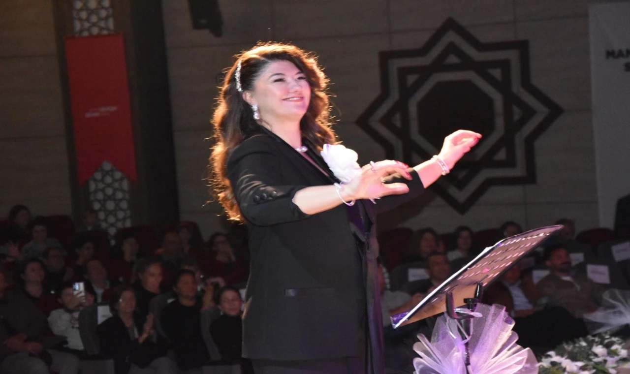 Manisa Yunusemre HEM’den ’Sarı Zeybek’ konseri