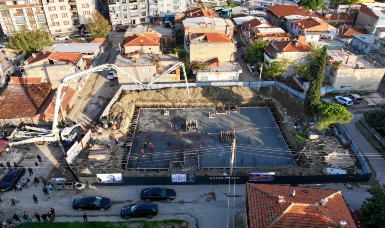 Manisa’da Başkan Dutlulu’dan kentsel dönüşüme yerinde inceleme