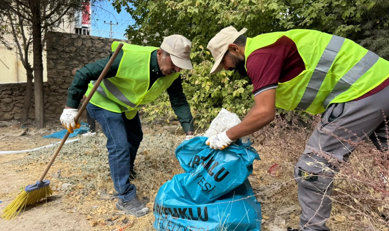 Mardin Artuklu Belediyesi’nden ’çöp’ uyarısı