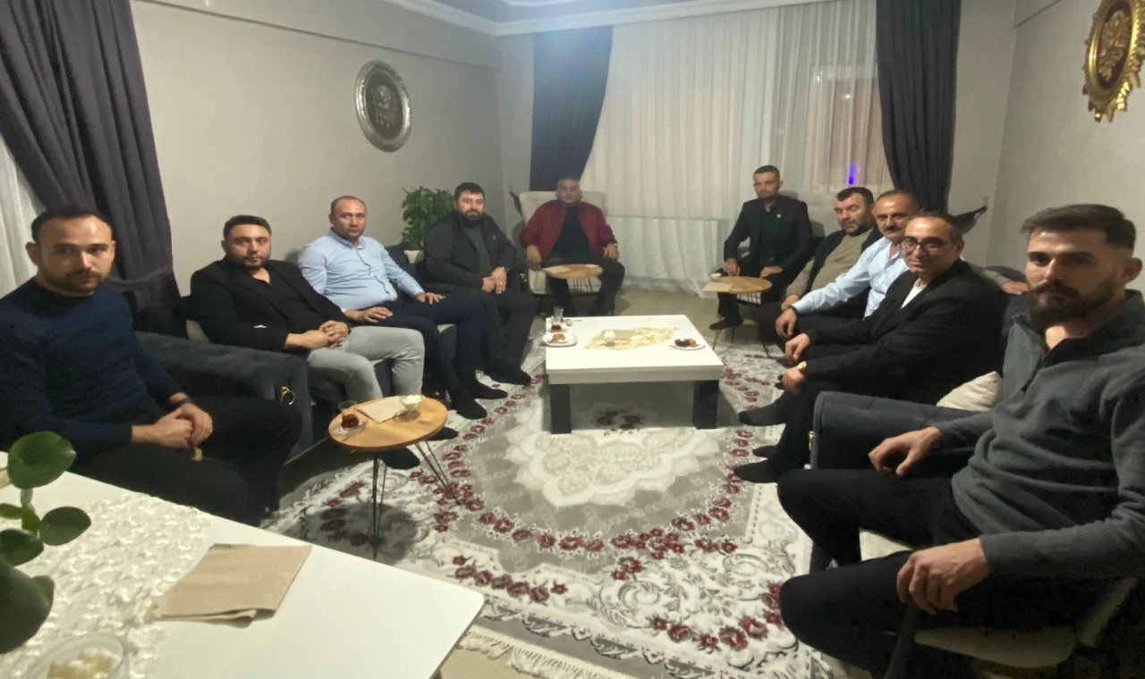 MHP’den Pazaryeri’nde ’Hayırlı Günler Komşum’ ziyareti