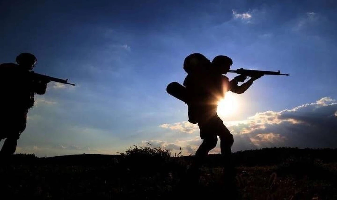 MSB: Sınırda 205 kişi yakalandı! 3 terörist teslim oldu