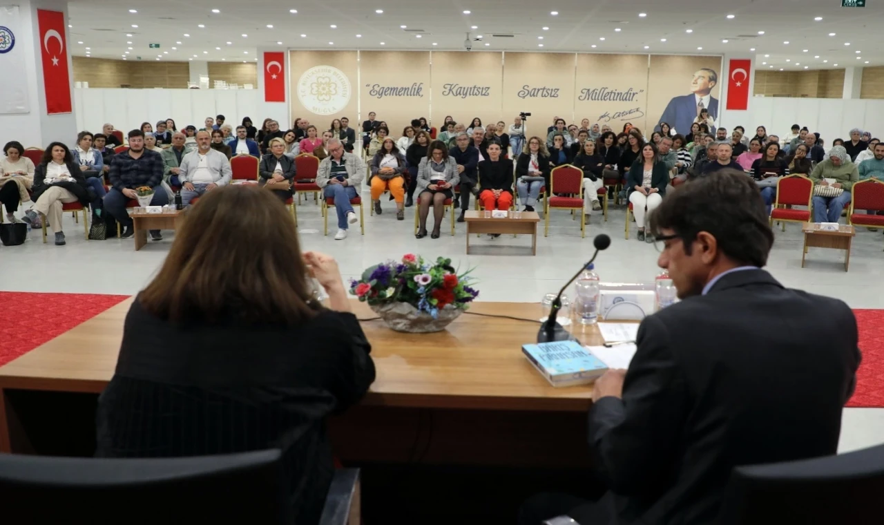 Muğla Büyükşehir Kitap Kulübü’nün okuma eylemi toplumsal deneyime dönüşüyor