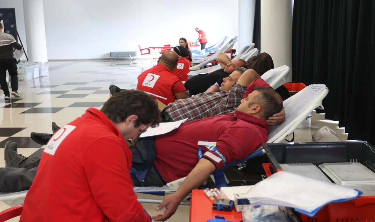 Muğla Kızılay’a kan bağışı desteğini Menteşe’de başlattı