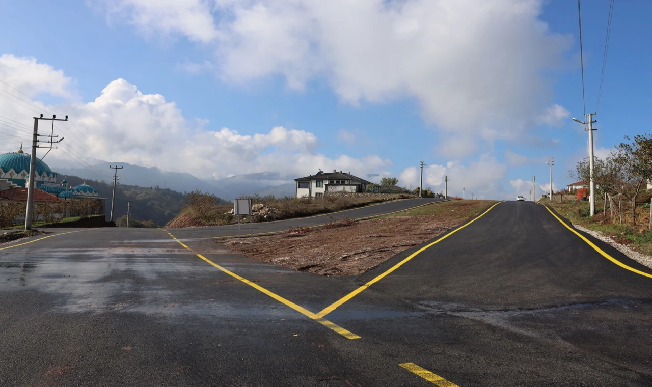 Sakarya Büyükşehir’den Akyazı Beldibi’ye üst yapı dokunuşu