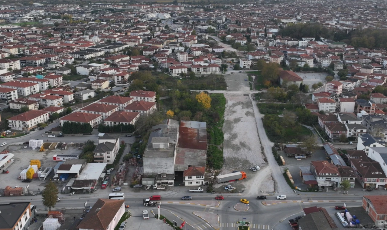Sakarya’nın merkezine yeni bir ulaşım koridoru açılıyor
