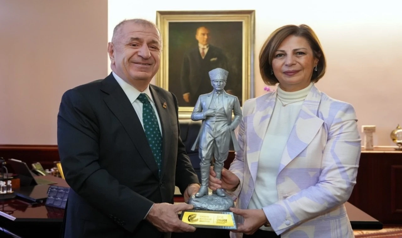 Ümit Özdağ’dan CHP’li başkana ziyaret
