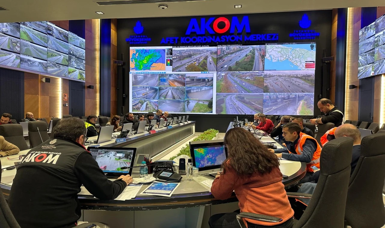 AKOM’da kriz masası kuruldu... İstanbul’da ekipler teyakkuzda!