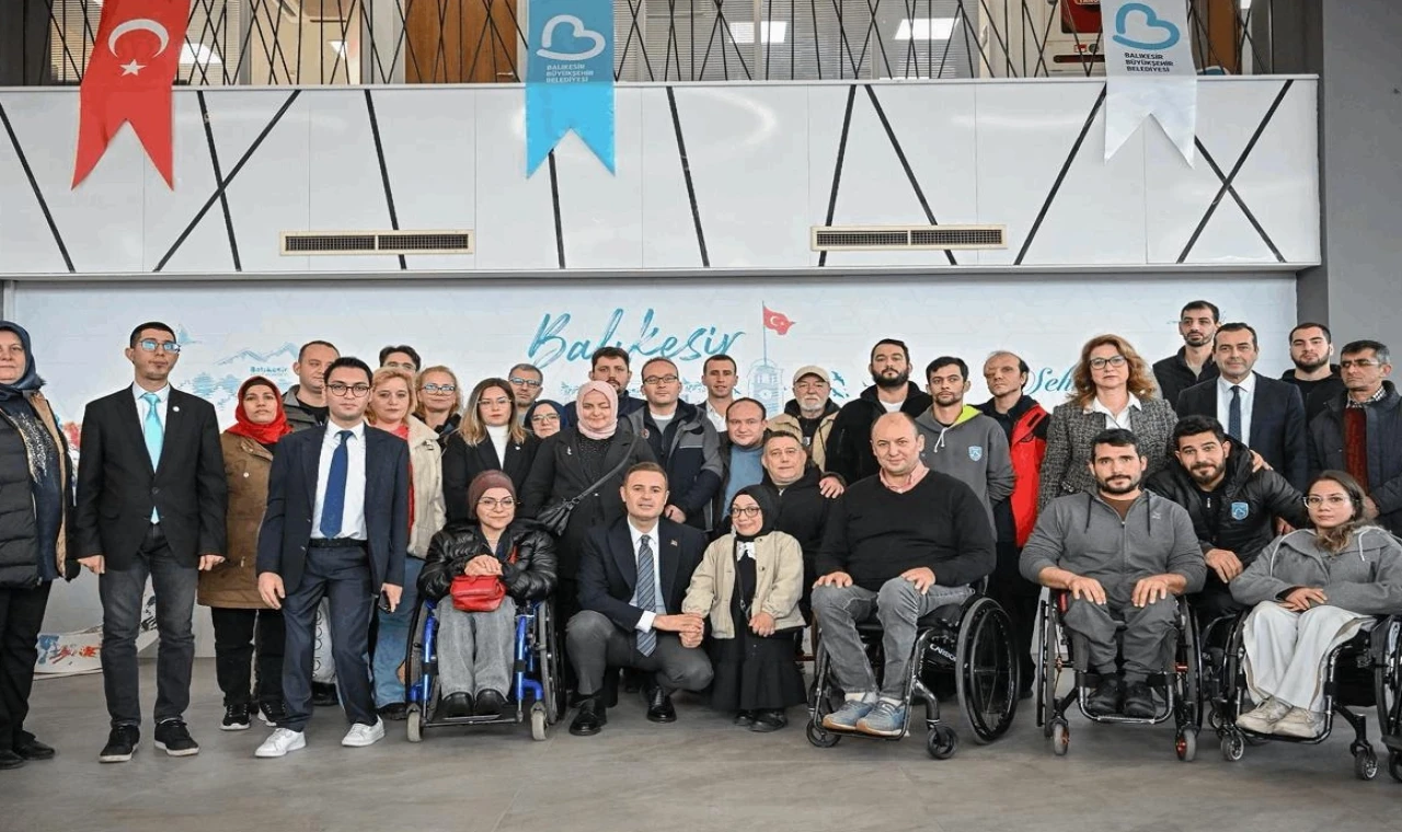 ’’Balıkesir’de engelleri kaldırmak boynumun borcu’’