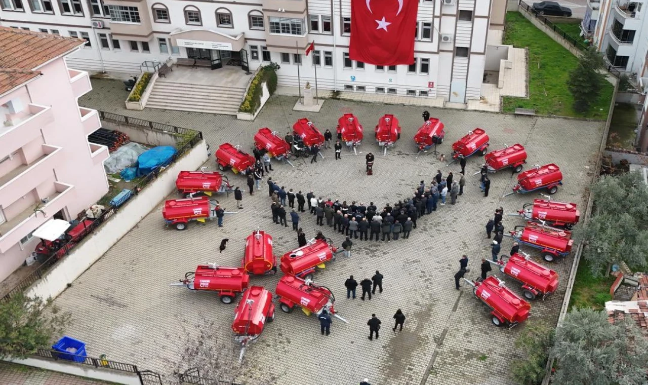 Bilecik’te 20 yeni yangın söndürme tankeri köylere teslim edildi
