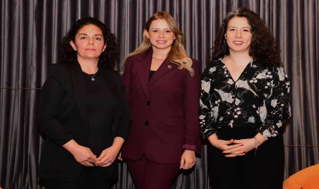 Bursa’da ’Medyada Kadın Temsili’ Osmangazi’de değerlendirildi