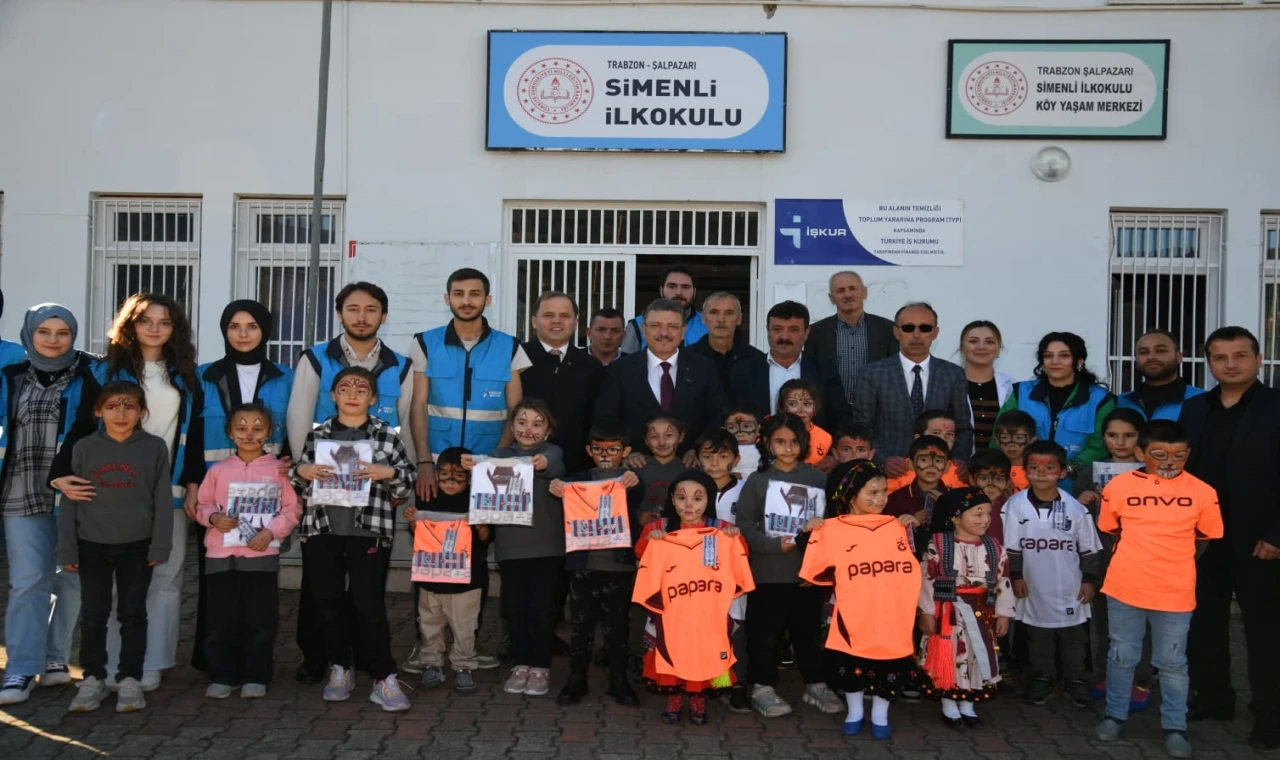 Büyükşehir Şalpazarı’nda öğrencileri sevindirdi