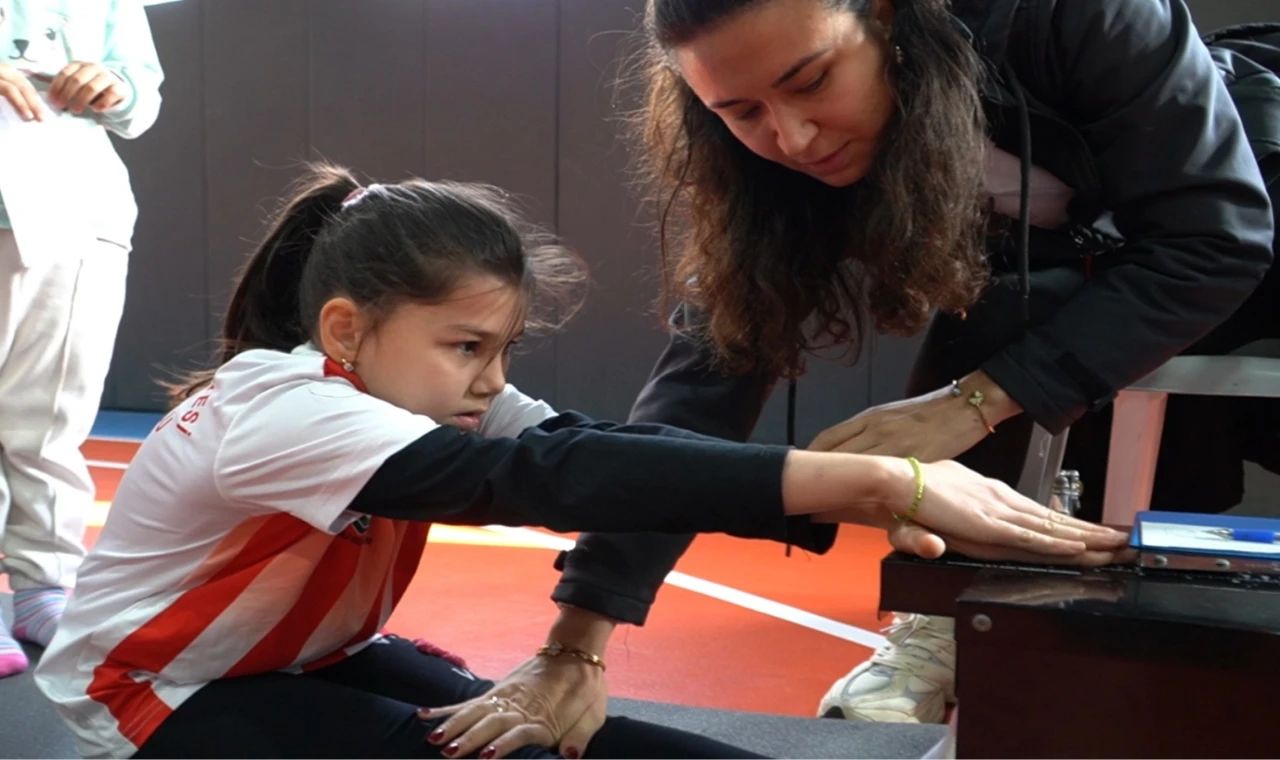 Büyükşehir’in sportif yetenek ölçümü İzmir’e yayılıyor