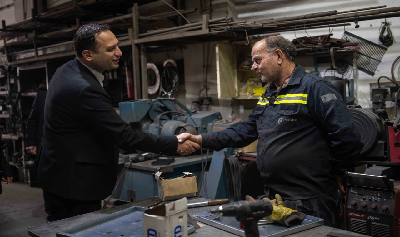 İzmir Bornova’da Başkan Eşki saha mesaisinde