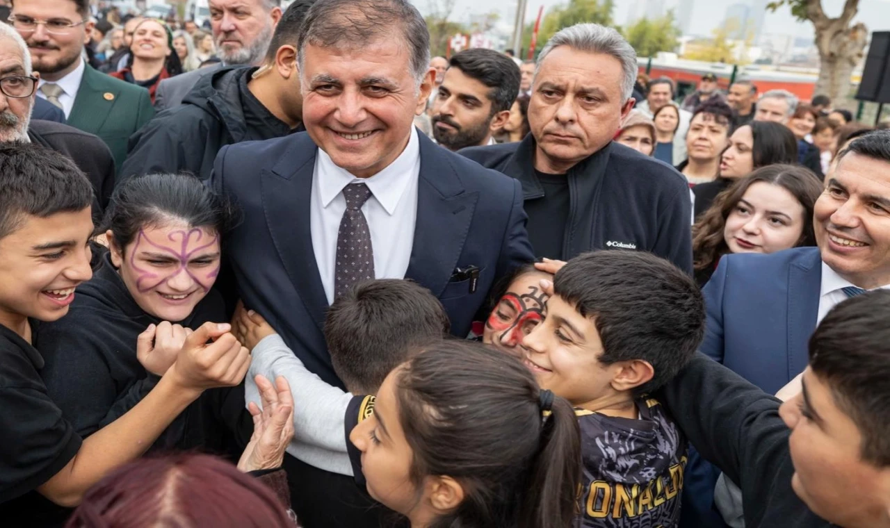 İzmir’de ’Ballıkuyu Parkı’ açıldı