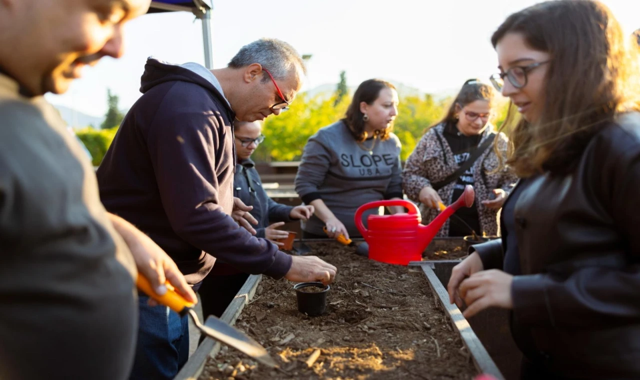 İzmir’de tohumdan toprağa, topraktan sofraya