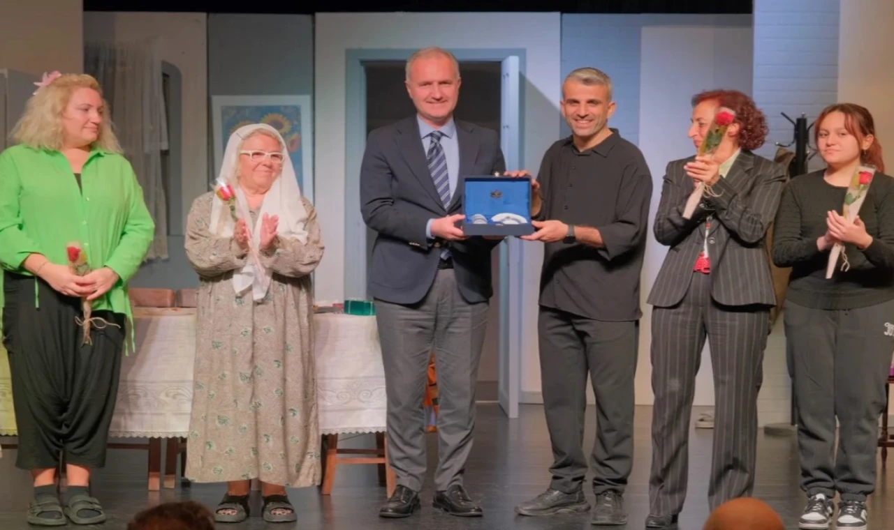 “Kadın Sığınağı” ilk gösterimiyle izleyiciden tam not aldı