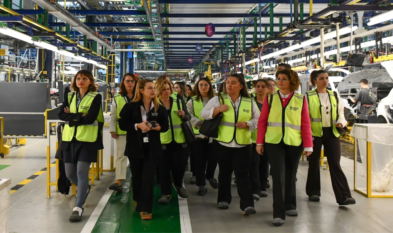 Kadının Güçlenmesi Bursa Platformu’ndan Oyak Renault’a ziyaret