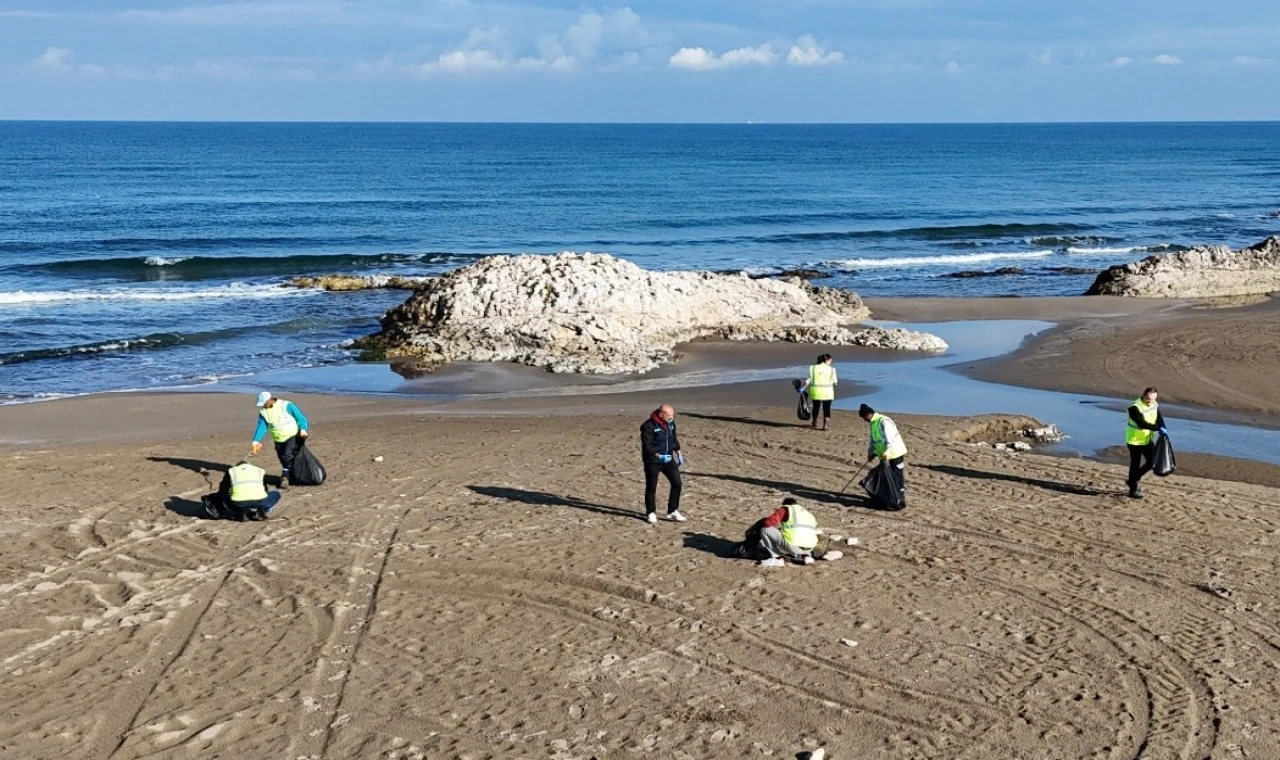 Kocaeli’de yılın üçüncü dönem deniz çöpü izleme faaliyeti