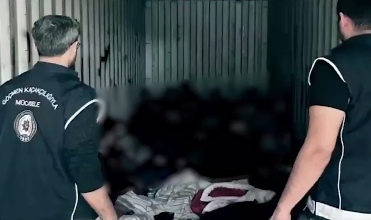 Mersin Limanı’nda konteynerde 44 düzensiz göçmen yakalandı