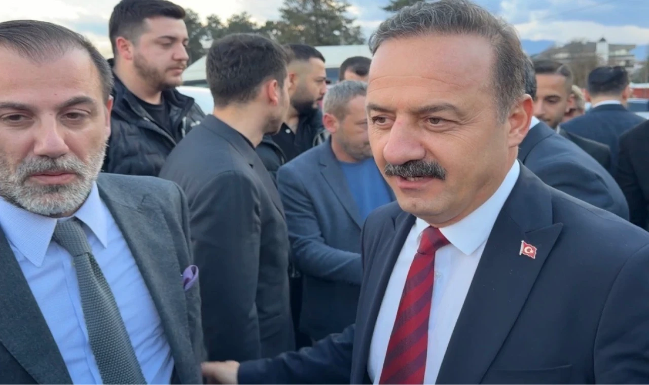 Yavuz Ağıralioğlu Düzce’de coşkuyla karşılandı