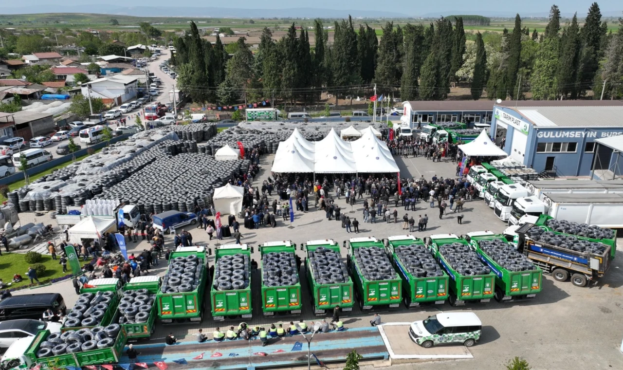 Bursa Büyükşehir’in tarlada izi var... Bursa’da 2025’te üreticiye Büyükşehir nefesi