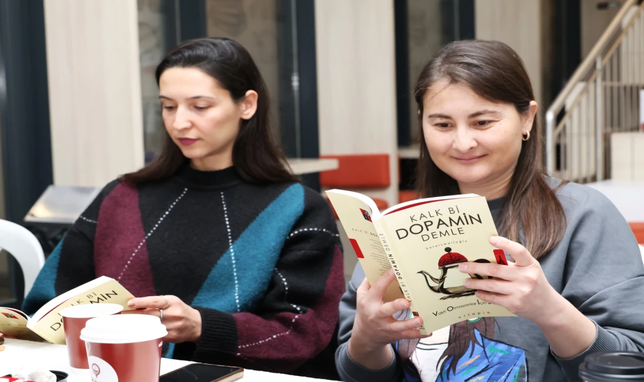Bursa Osmangazi’de kitapseverlerden birlikte okuma keyfi