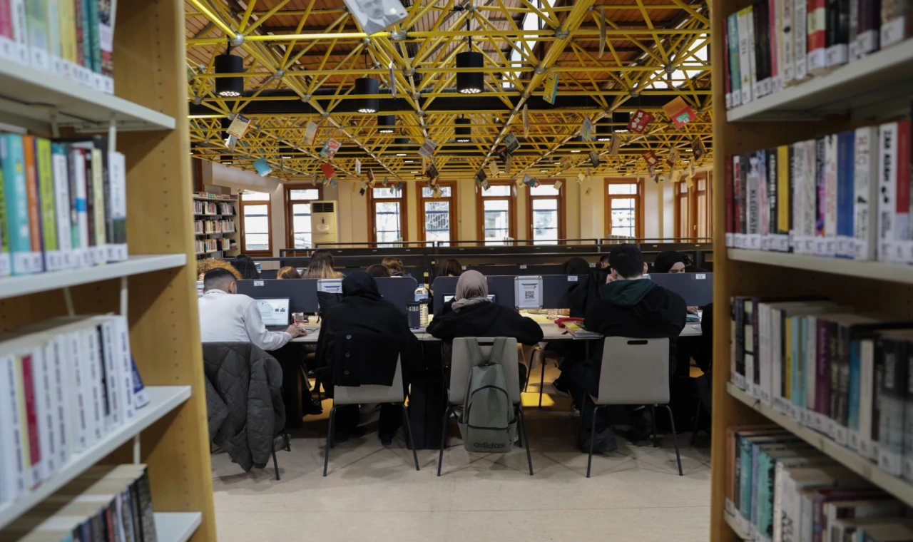 Bursa’nın bilgiye açılan kapılarına yoğun ilgi