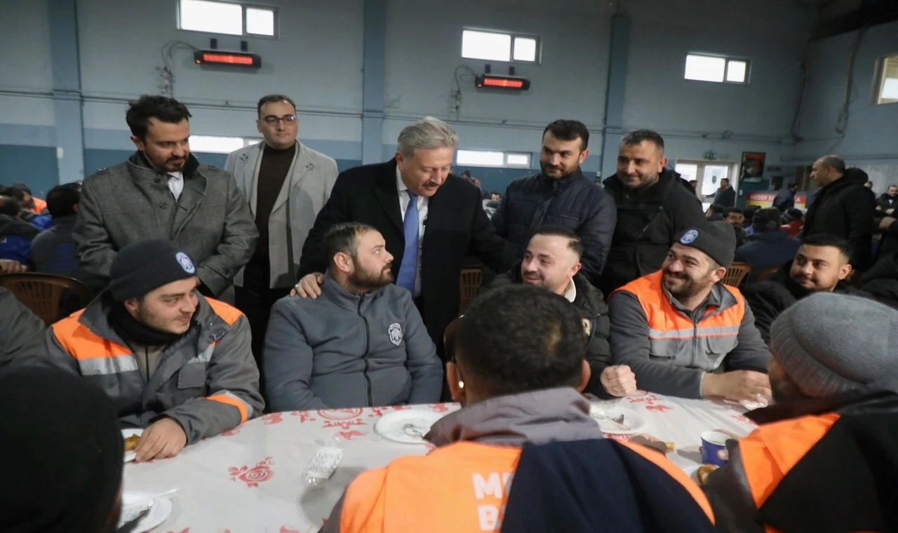 Mustafa Palancıoğlu saha çalışanlarıyla buluştu