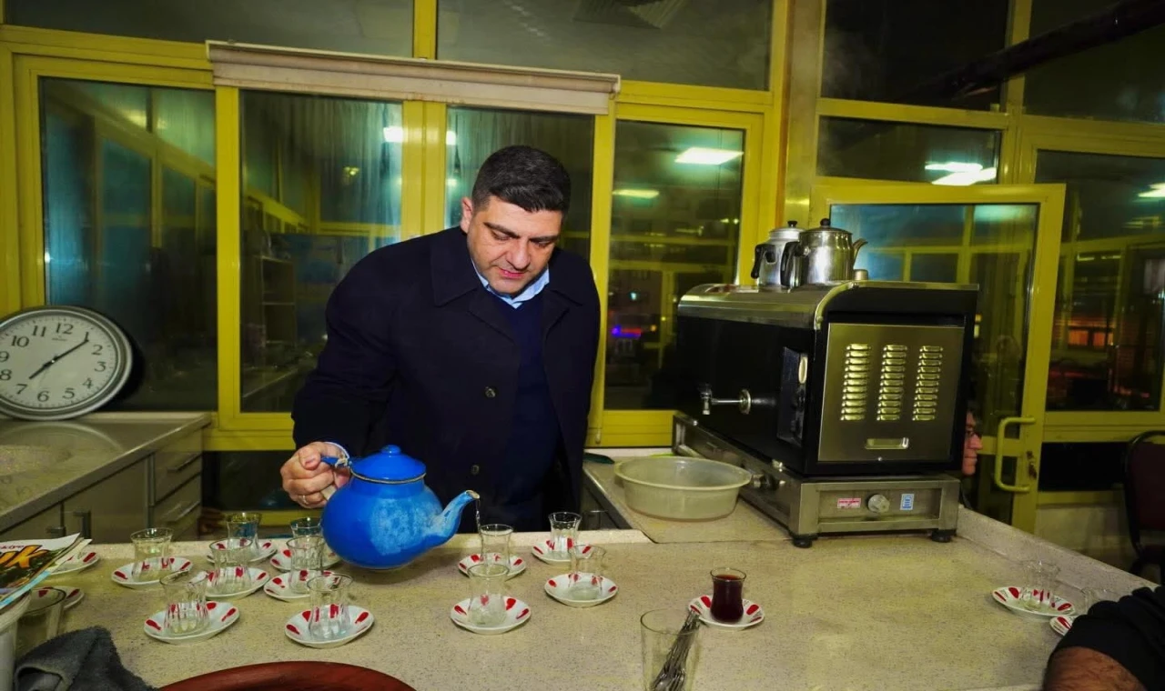 AK Parti Mardin İl Başkanı Mehmet Uncu’dan ramazanda samimi gönül dokunuşu