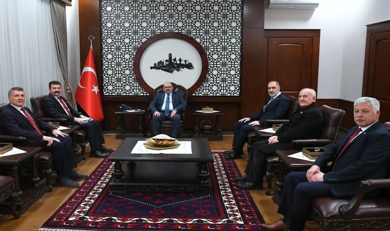 Balıkesir’de Emekli Emniyet Mensuplarından Vali Ustaoğlu’na ziyaret