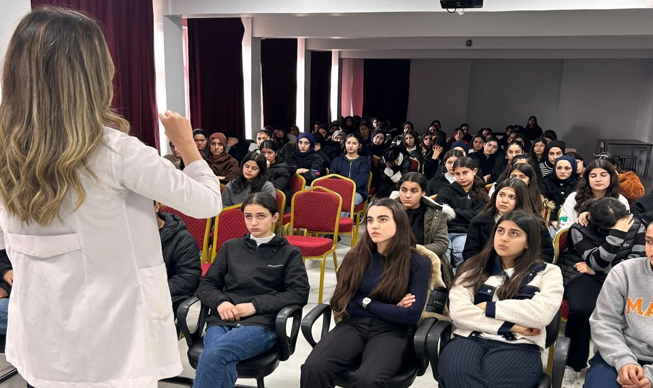 Batman Kozluk’ta ’sağlıklı çocuk sağlıklı gelecek’ eğitimi