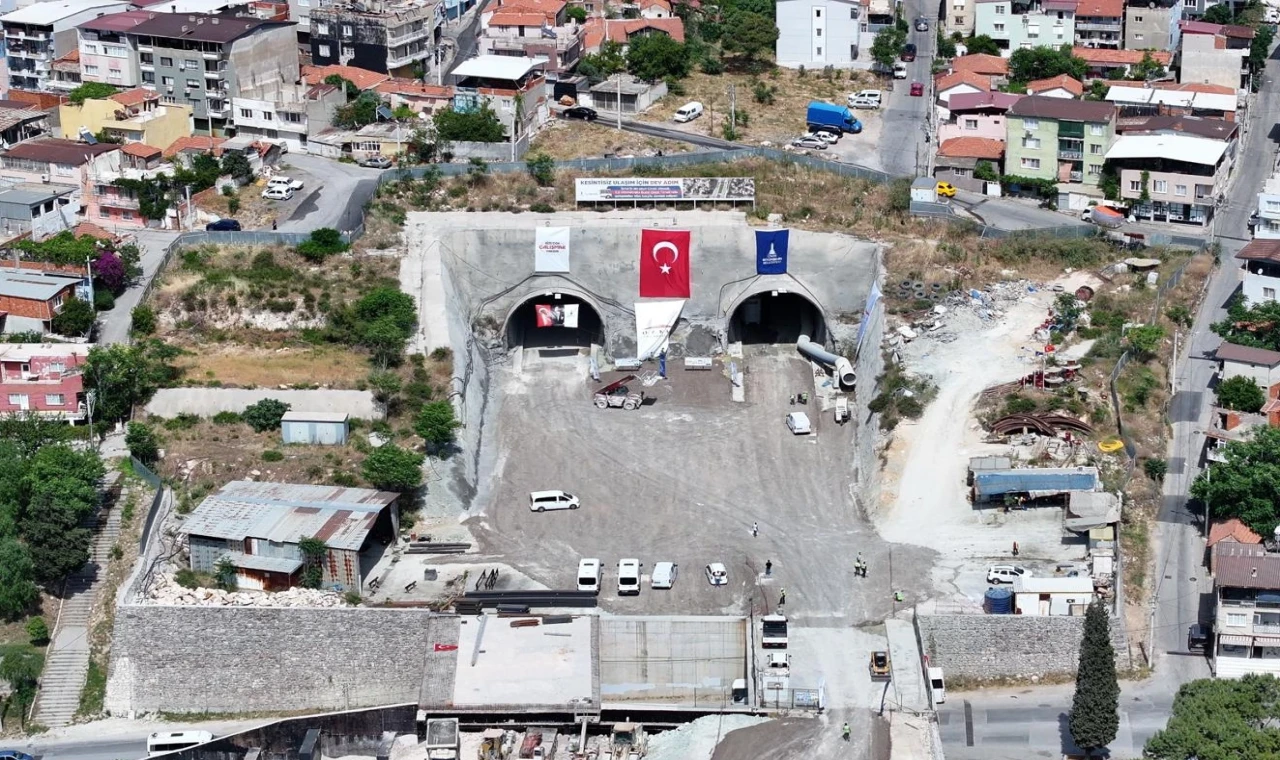 Buca Onat Tüneli Projesi için tahliyeler uzlaşıyla sürüyor