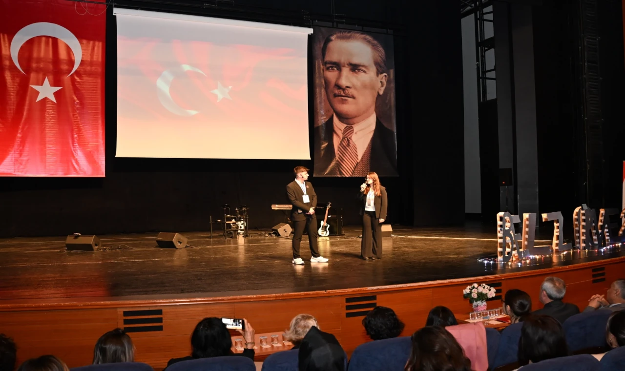 Bursa’da gençlerin girişimcilik heyecanı başladı